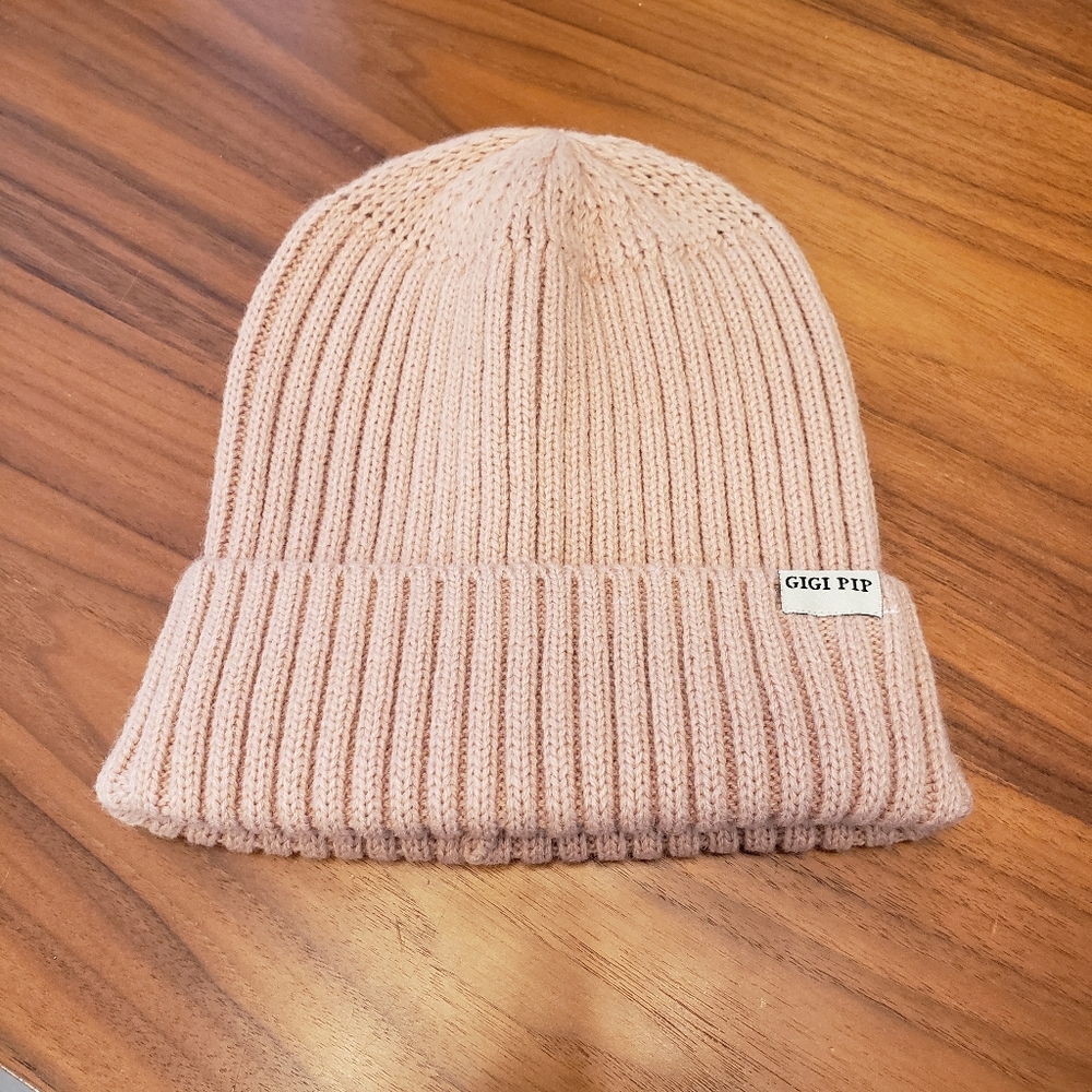 NWT Gigi Pip Romy Blush Classic Foldover Beanie